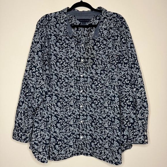 Tommy Hilfiger Tops - TOMMY HILFIGER Boho Blue Floral 100% Cotton Chambray Roll Tab Buttondown Shirt